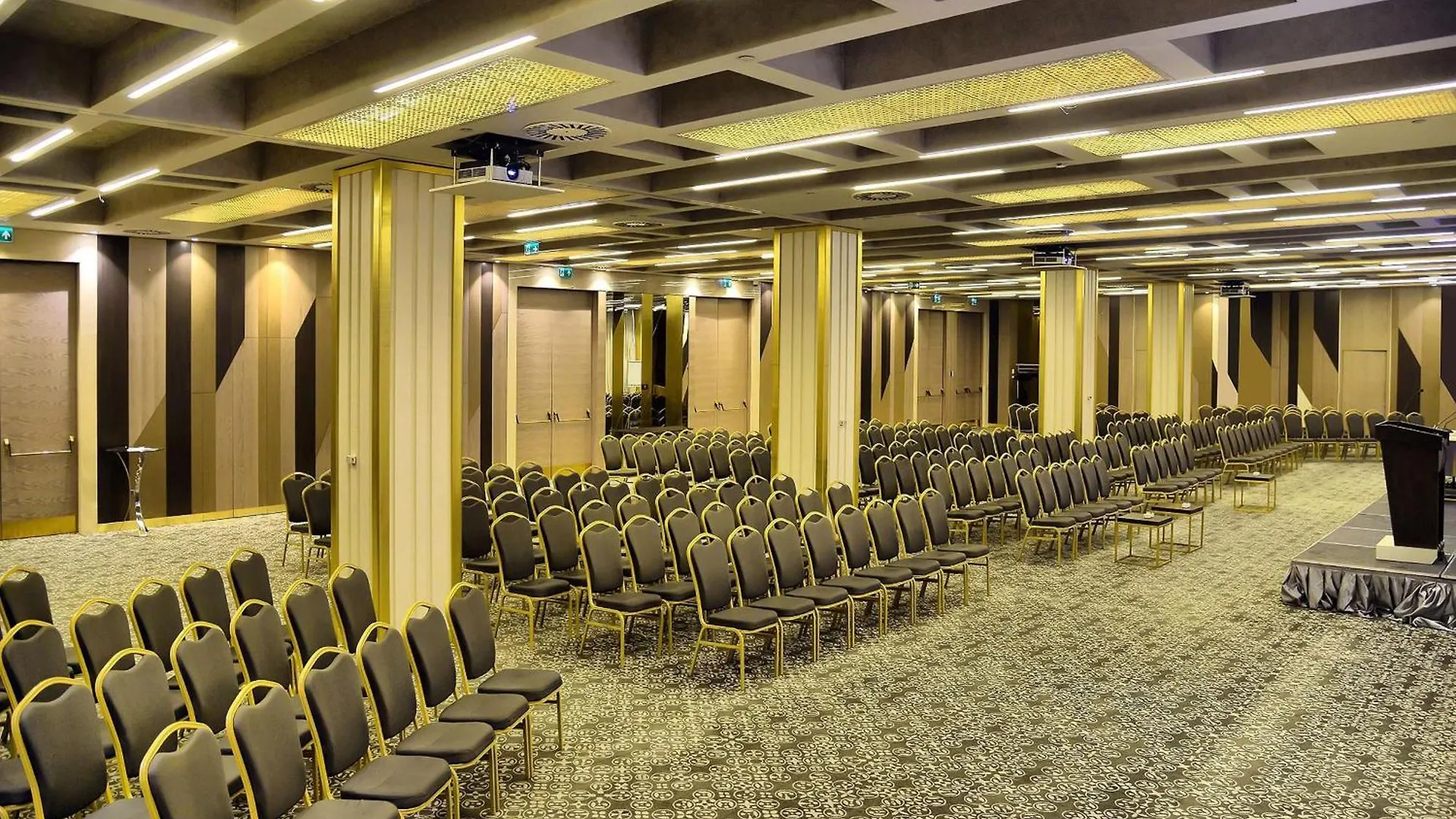 Hilton Istanbul Kozyatagi Hotel 5*,  Turkey