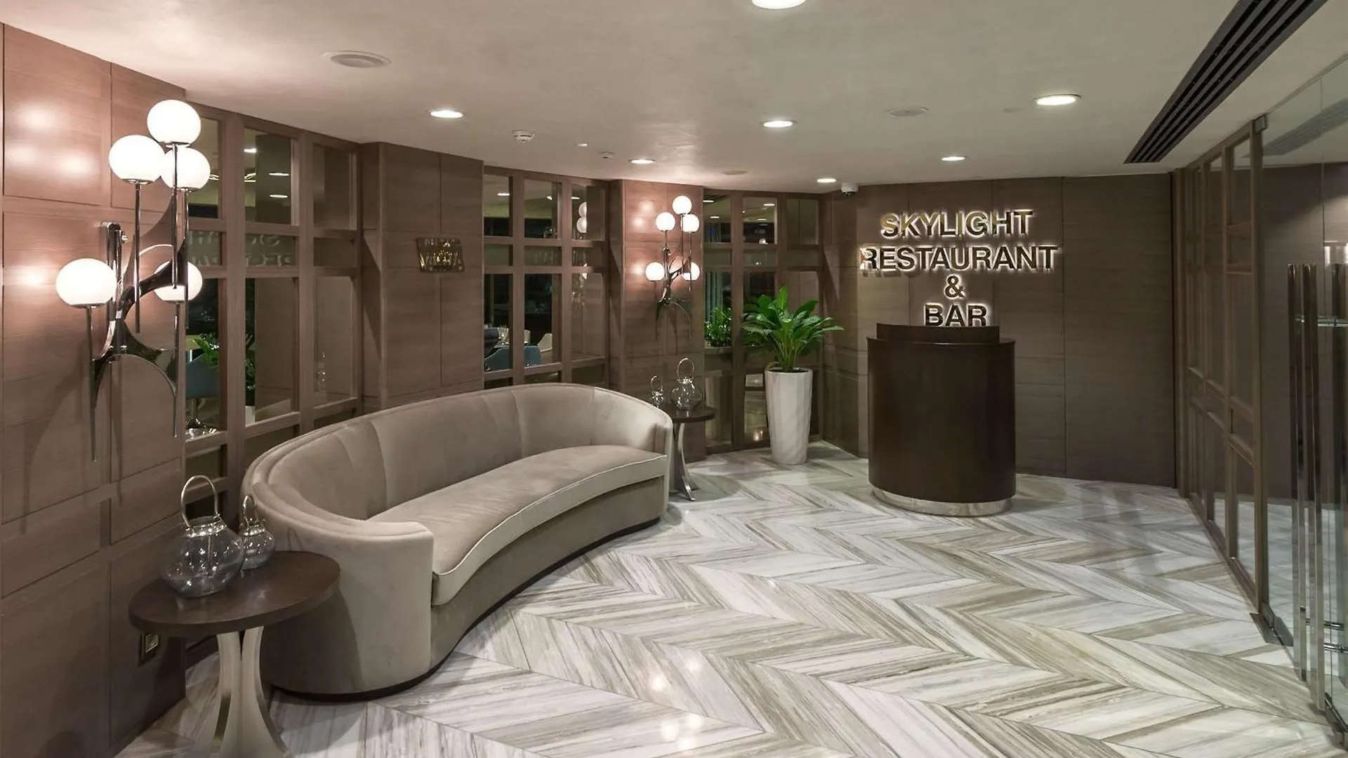 Hilton Istanbul Kozyatagi Hotel 5*,  Turquia