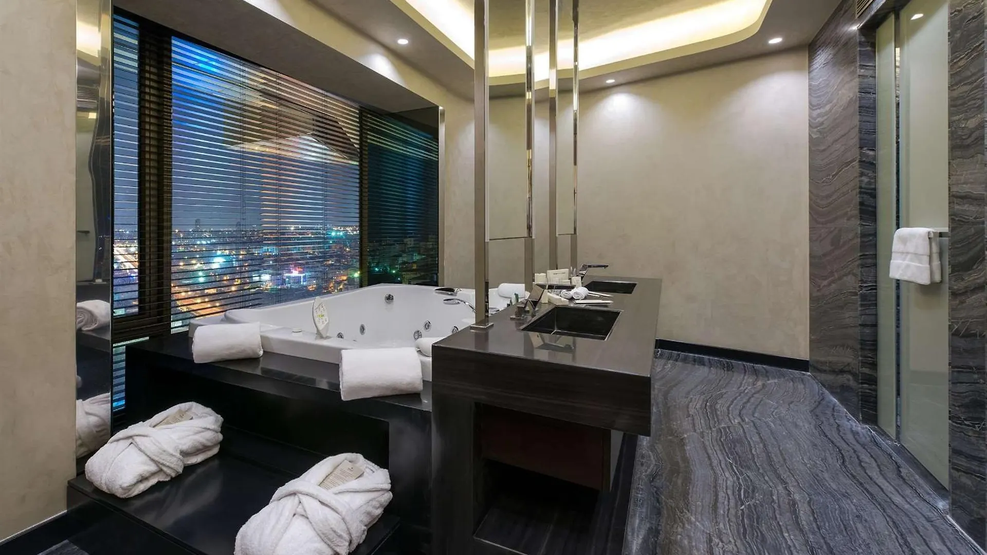 Hilton Istanbul Kozyatagi Otel